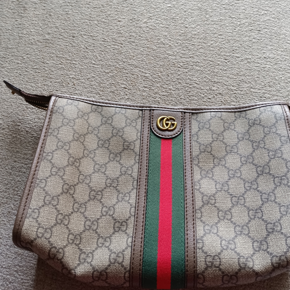Gucci Beige GG Supreme Canvas Zip Pouch with Green-Red Web